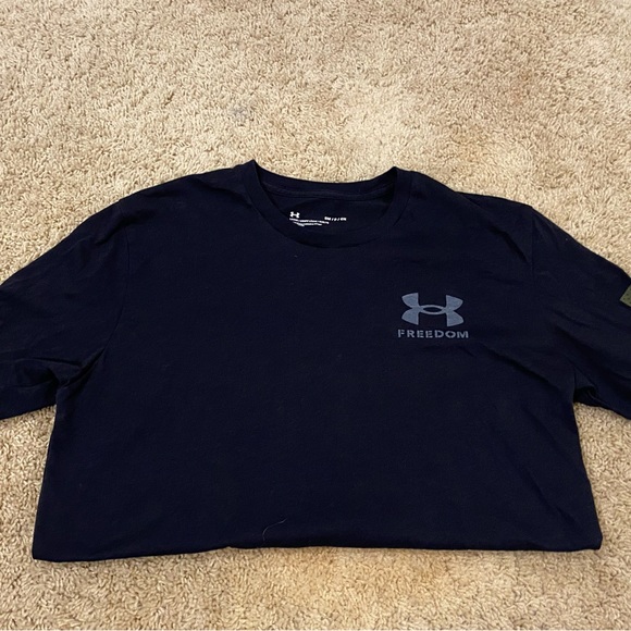 Under armour small tee-shirt - Picture 2 of 5